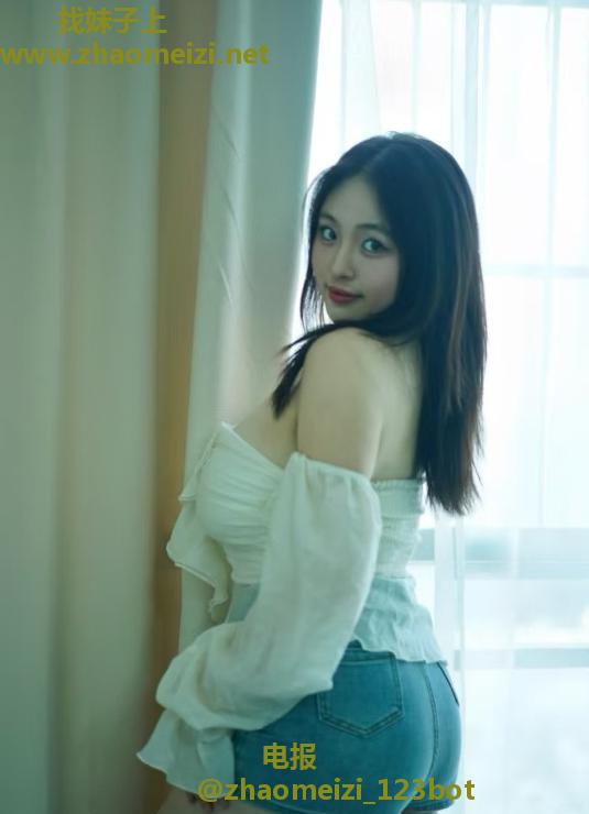 美乳巨臀莎莎