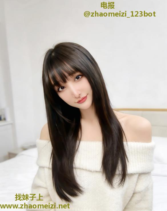 九堡高颜甜美黑长直