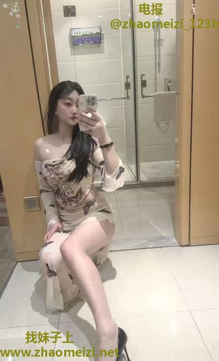 龙华蜂腰辣妹苏漫