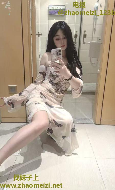 龙华蜂腰辣妹苏漫