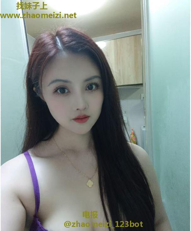 大胸女友李一桐