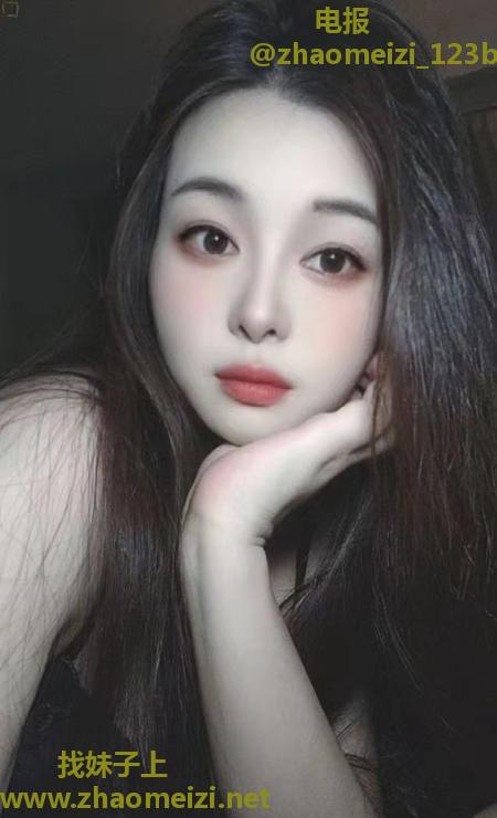 风骚翘臀小姐姐