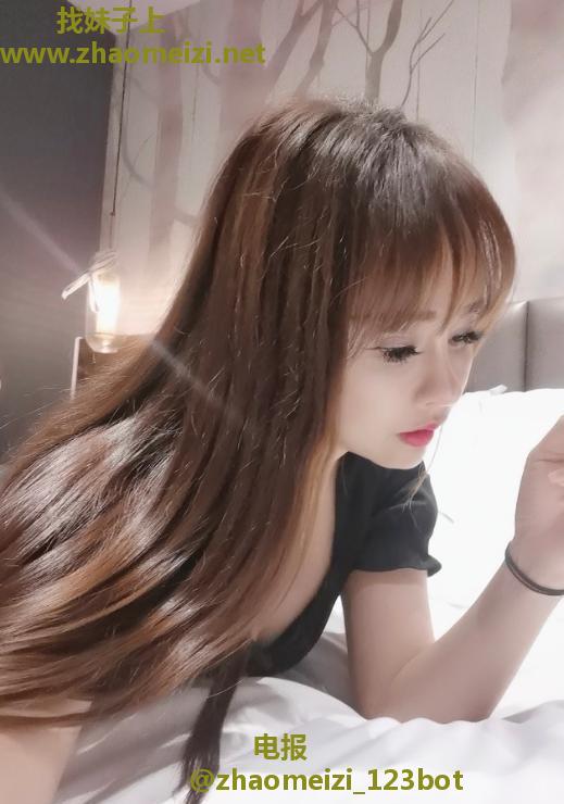 丰满大奶御姐念念