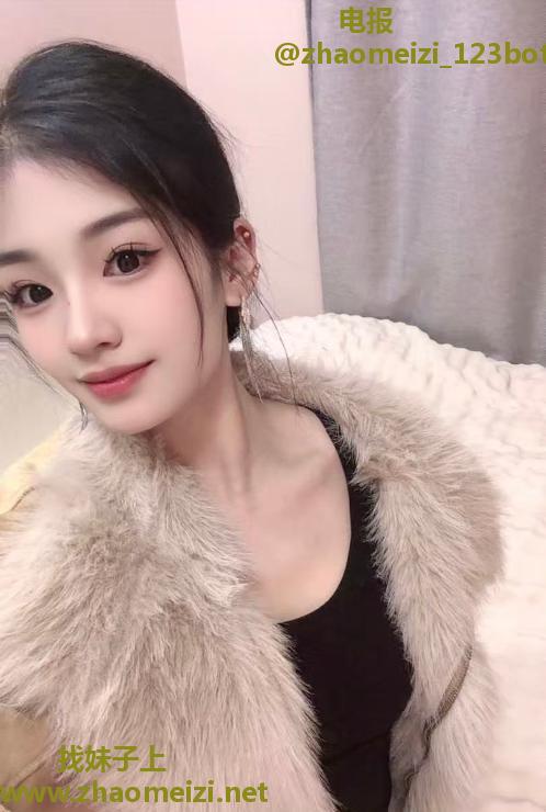 普陀制服诱惑老师美娜