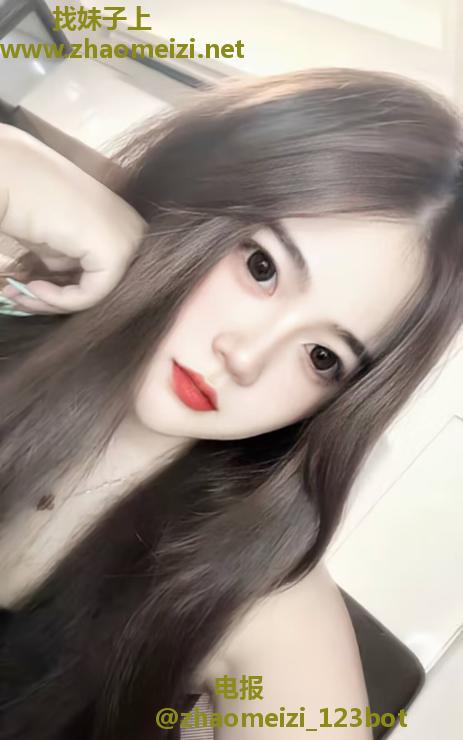 性感丰满小姐姐