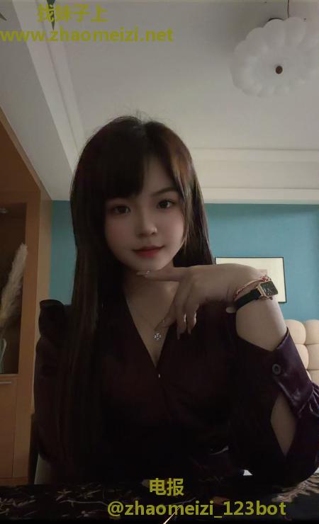 肤白颜值小可