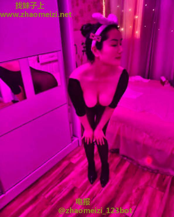 普陀御姐翘臀大长腿