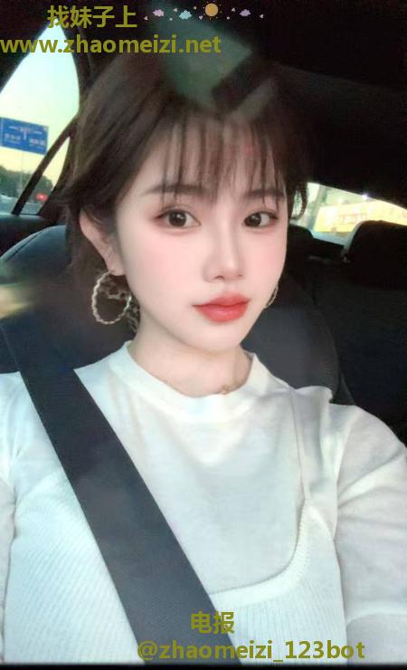 吴中肥臀大奶淫娃