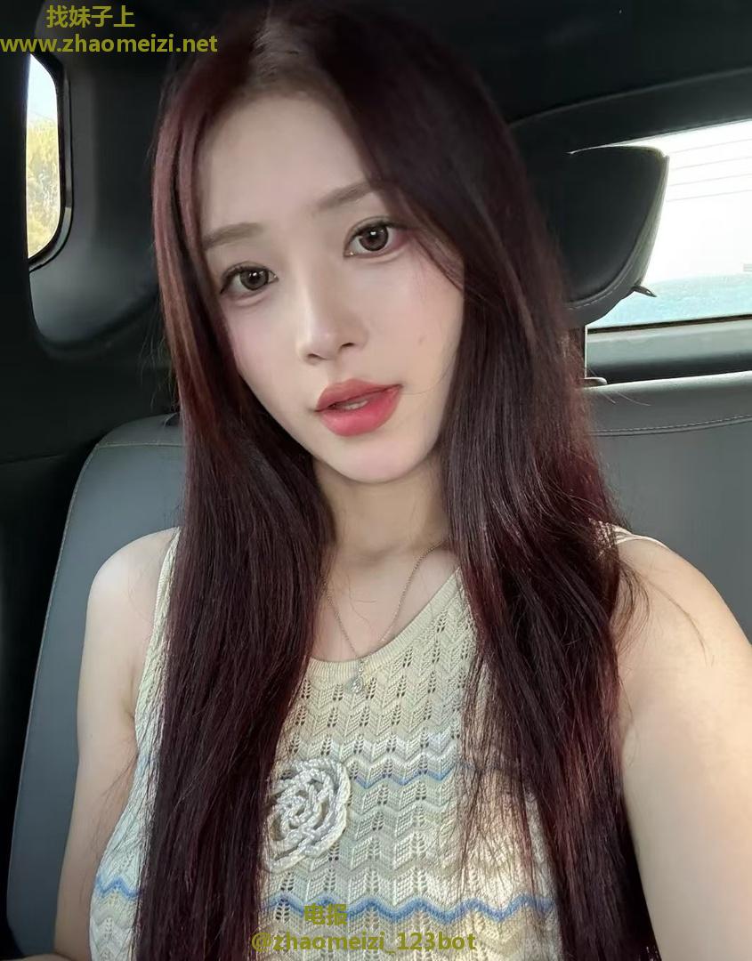 宝安性感嫩模小爱