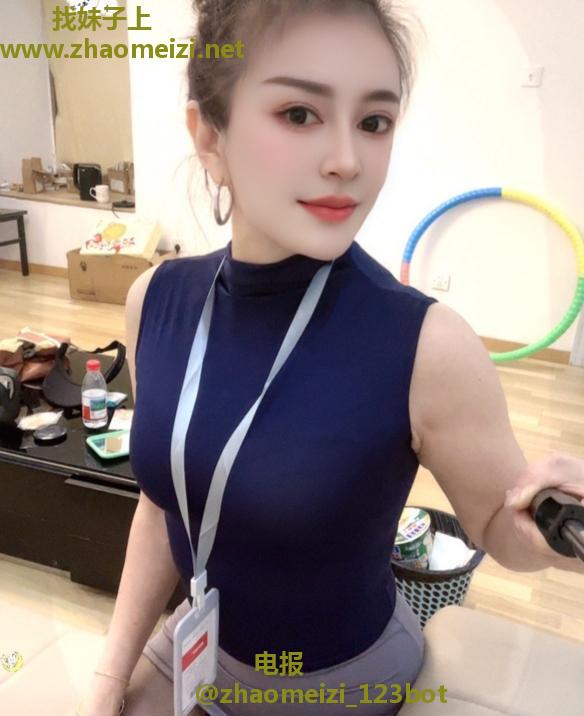 昆山偶遇性感尤物