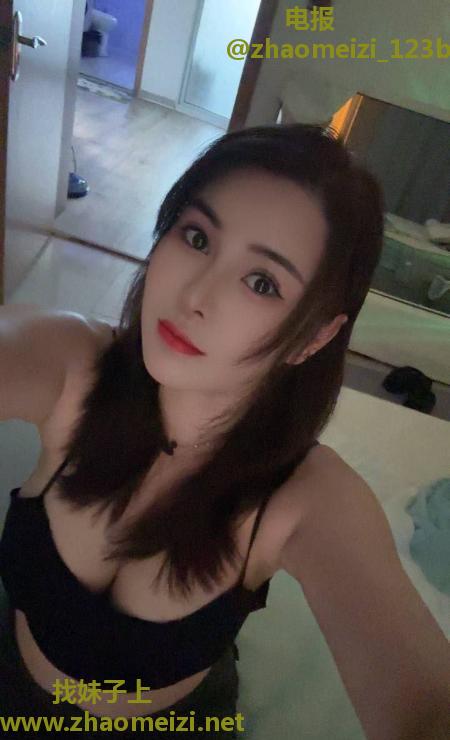 圆区服务系肉感少妇