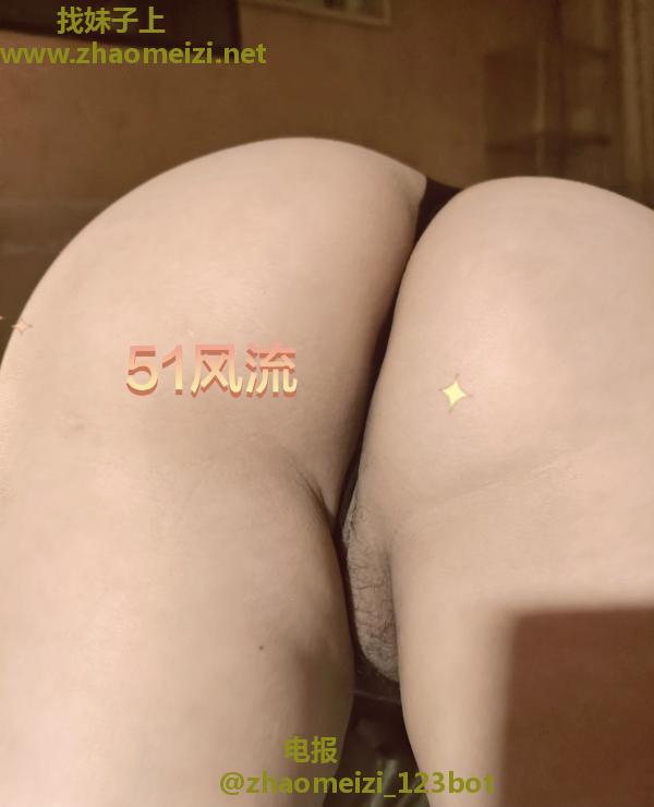 可以扣逼的美少妇