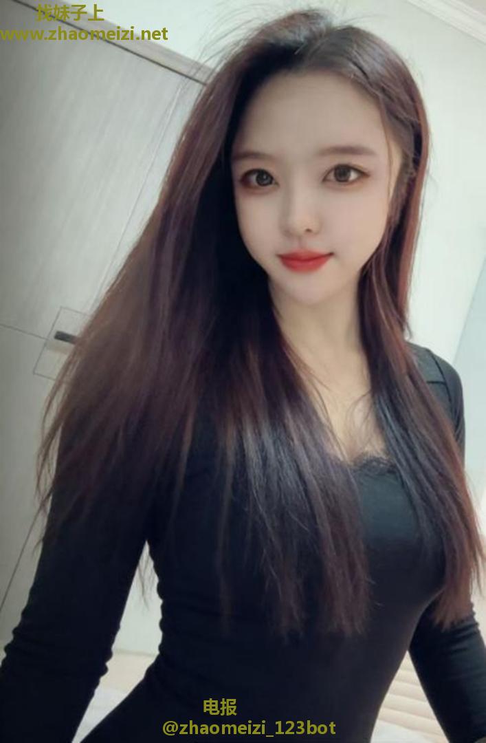 妩媚性感迷人制服小妹