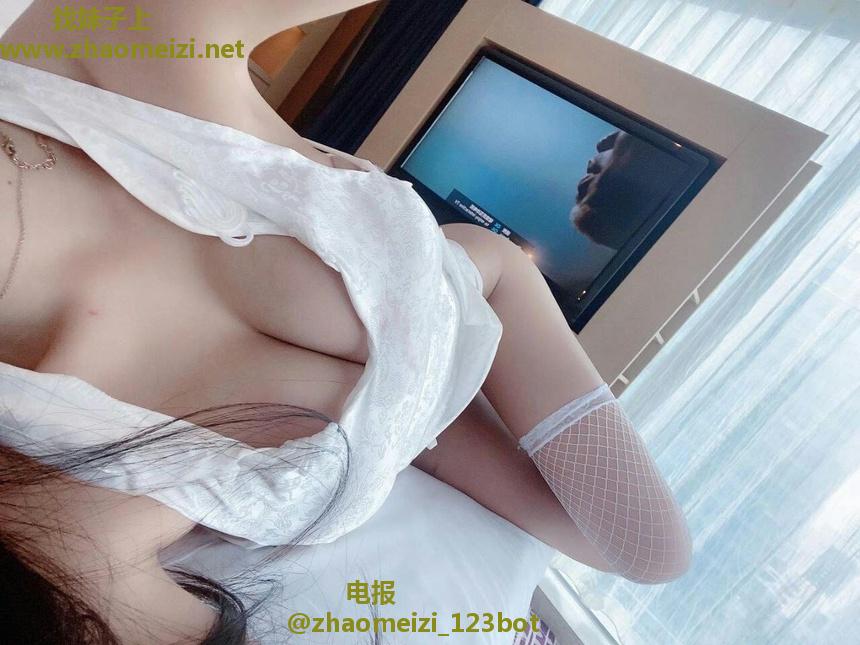 兼职大胸妹