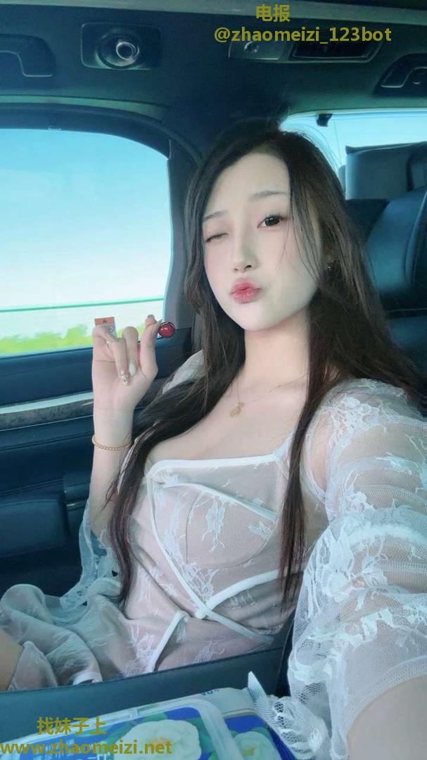 大学生大啵啵