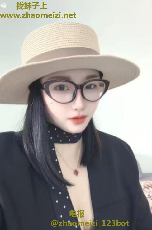 合肥眼镜姐