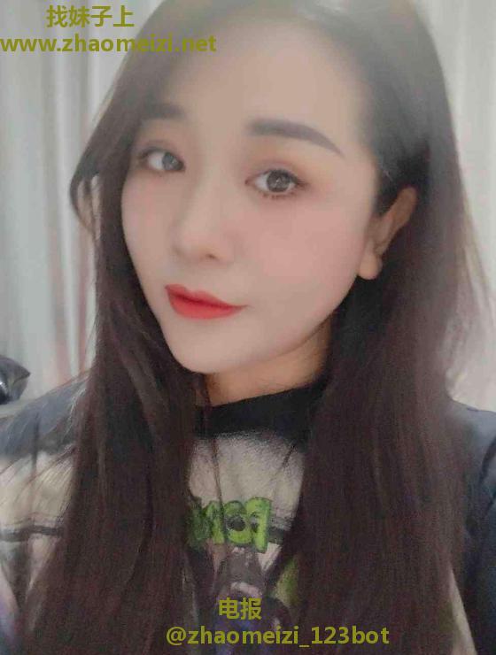 滨江肥臀卡戴珊