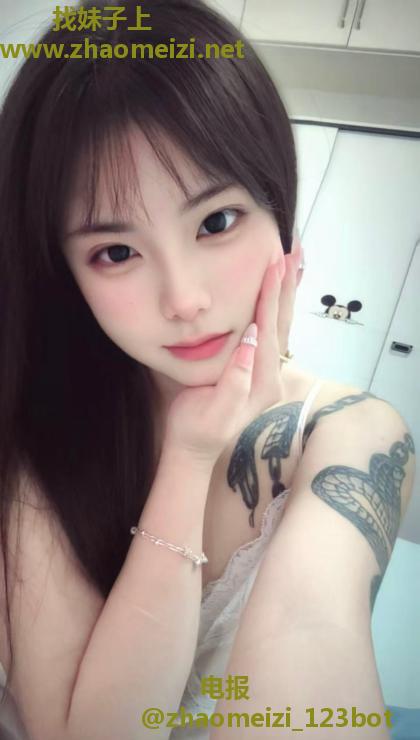 城西大胸嫩妹子