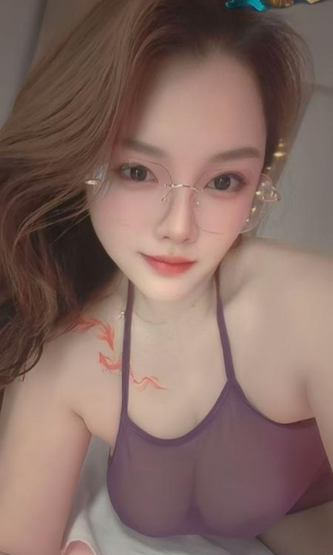 粉嫩新人妹妹水多敏感风骚