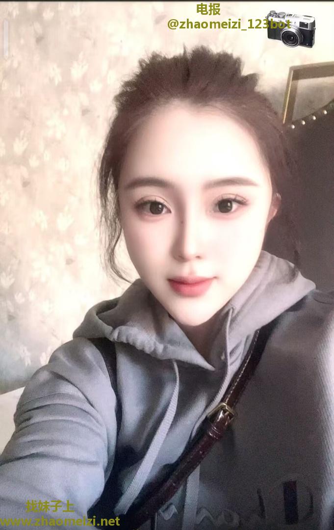 美胸翘臀水多多