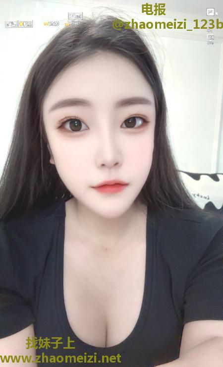 岳麓高挑美心小姐姐