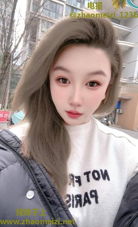 反食明德门大奶妹
