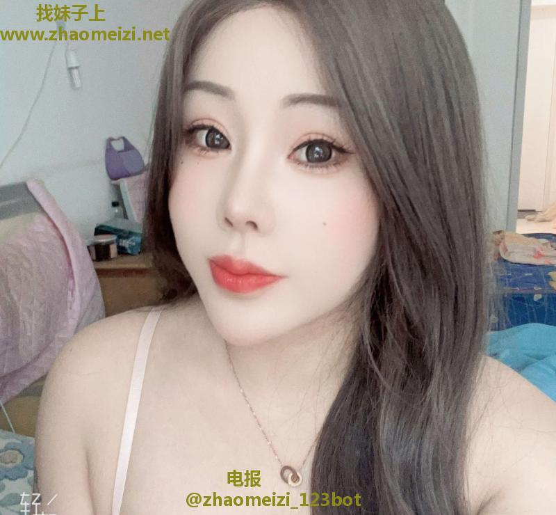 36D大奶少妇