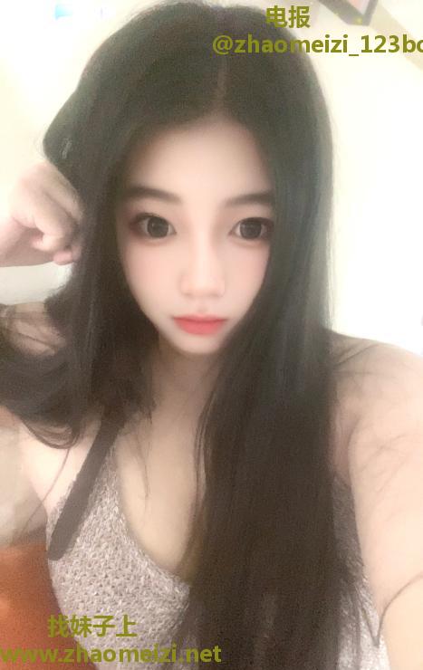 性感大胸妹子