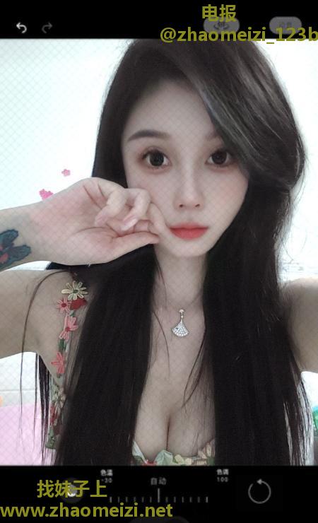肤白美腿御姐青柠