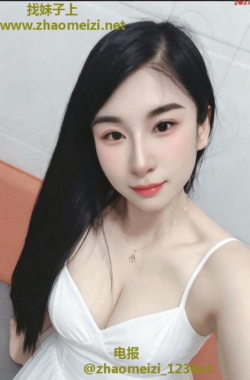 白云知心服务型姐姐