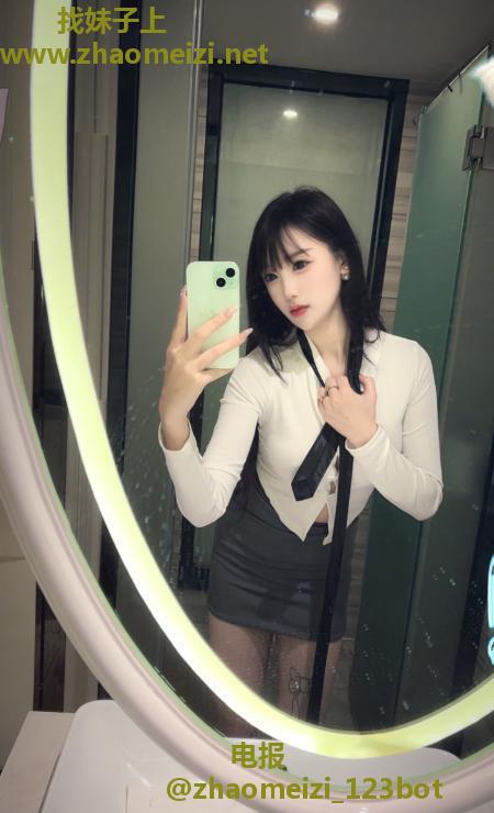 海珠性感大波美媚