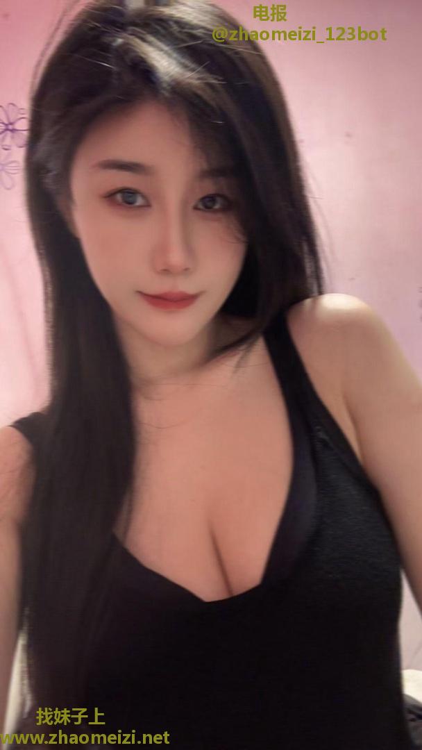 粉嫩多汁甜妹爽歪歪真会舔