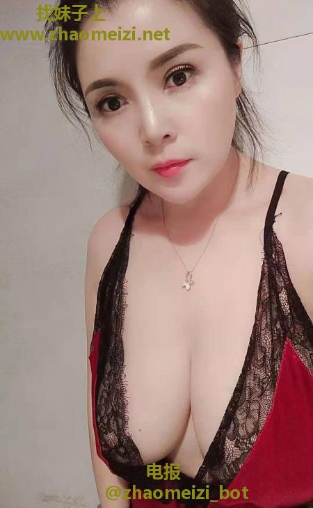 临平大奶骚女红玫瑰