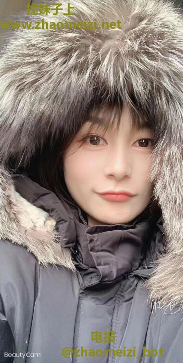 主业美容美甲的妹子出击